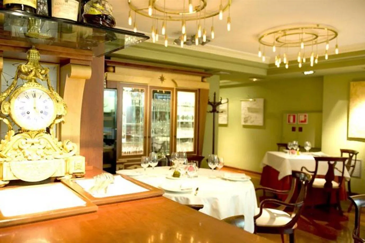Apartment Apartaments-Hotel Hispanos 7 Suiza Barcelona