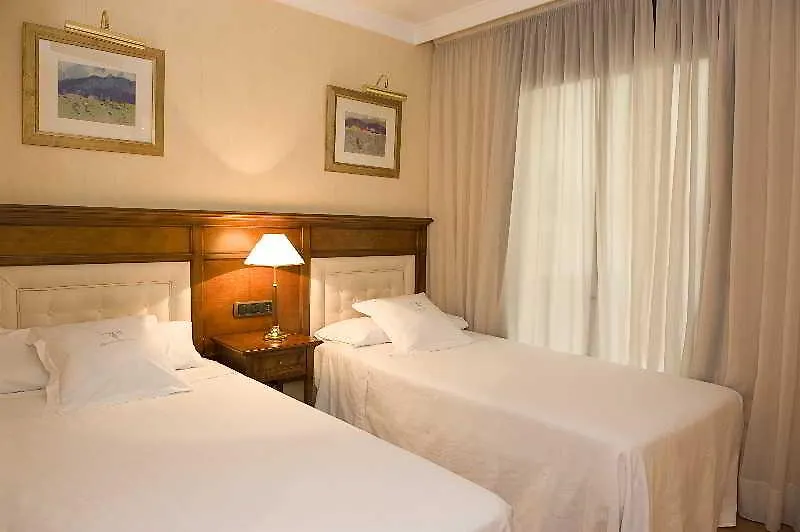 Apartaments-Hotel Hispanos 7 Suiza Barcelona 0*,  Spain