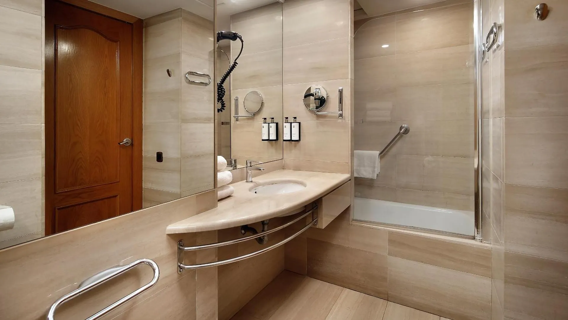 Apartaments-Hotel Hispanos 7 Suiza Barcelona Španělsko