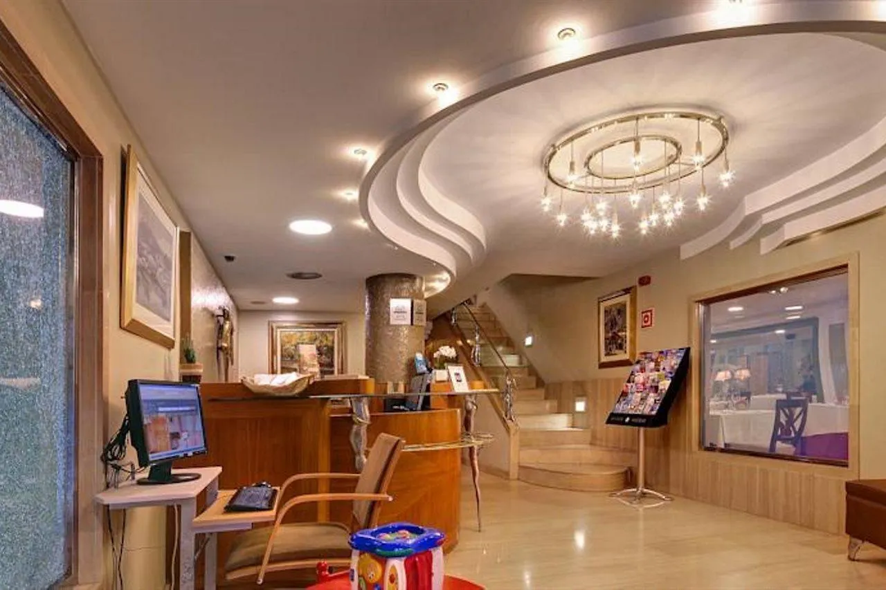 Apartaments-Hotel Hispanos 7 Suiza Barcelona 0*,