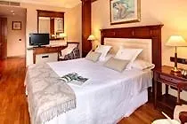 Apartaments-Hotel Hispanos 7 Suiza Barcelona