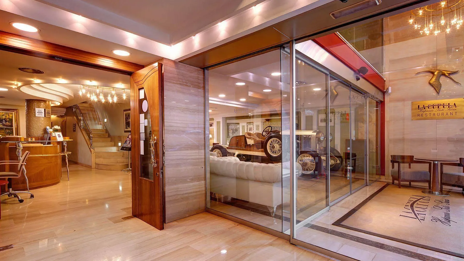 Apartaments-Hotel Hispanos 7 Suiza Barcelona 0*,  Španělsko